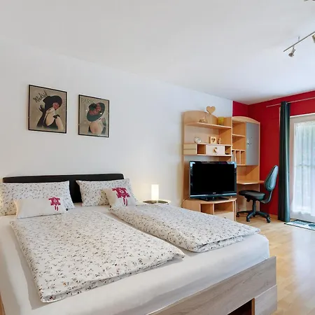 Stumpf Apartment *